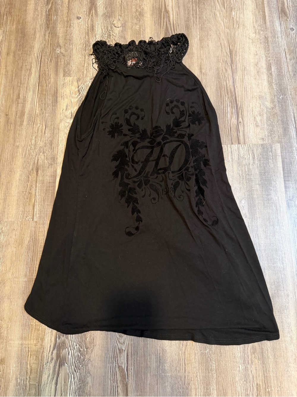 Harley-Davidson Black flowing tank top with Flocked HD crest size XL with fringe